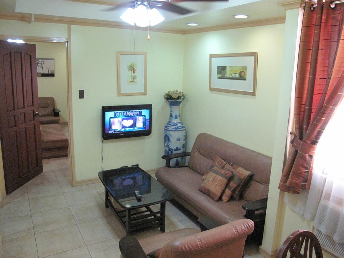 Makati Suites At Travelers Inn 마카티 외부 사진