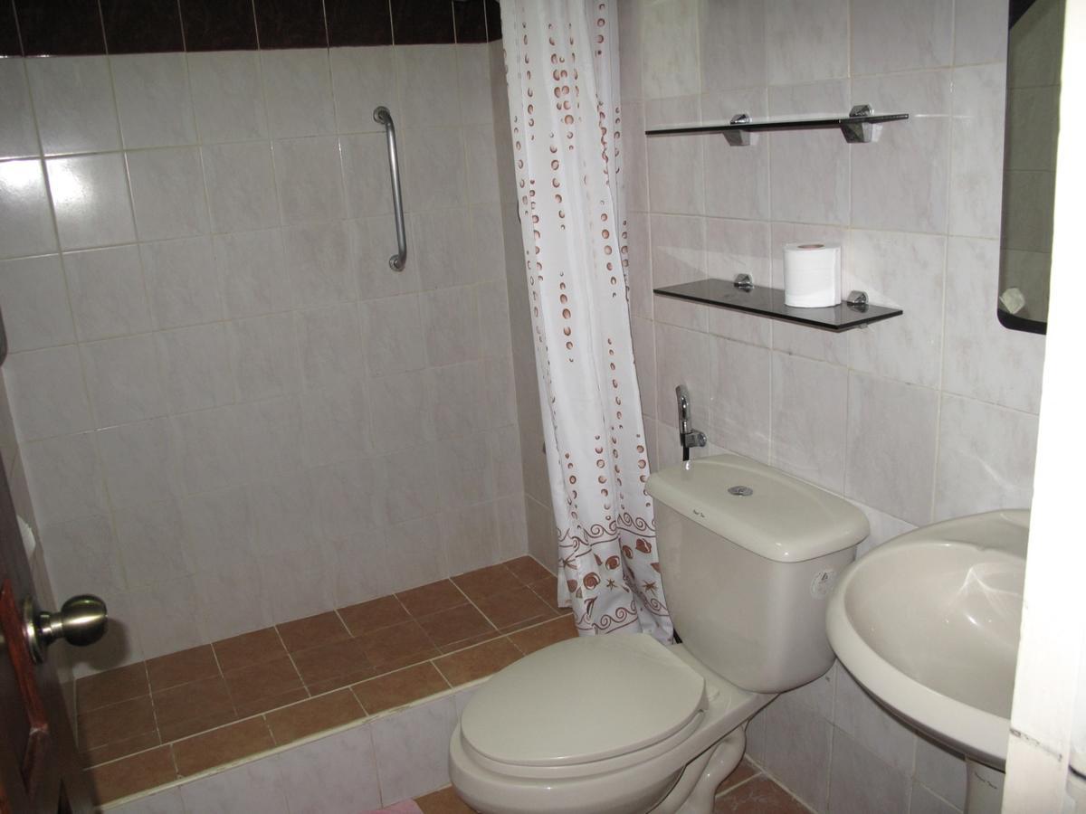 Makati Suites At Travelers Inn 마카티 외부 사진