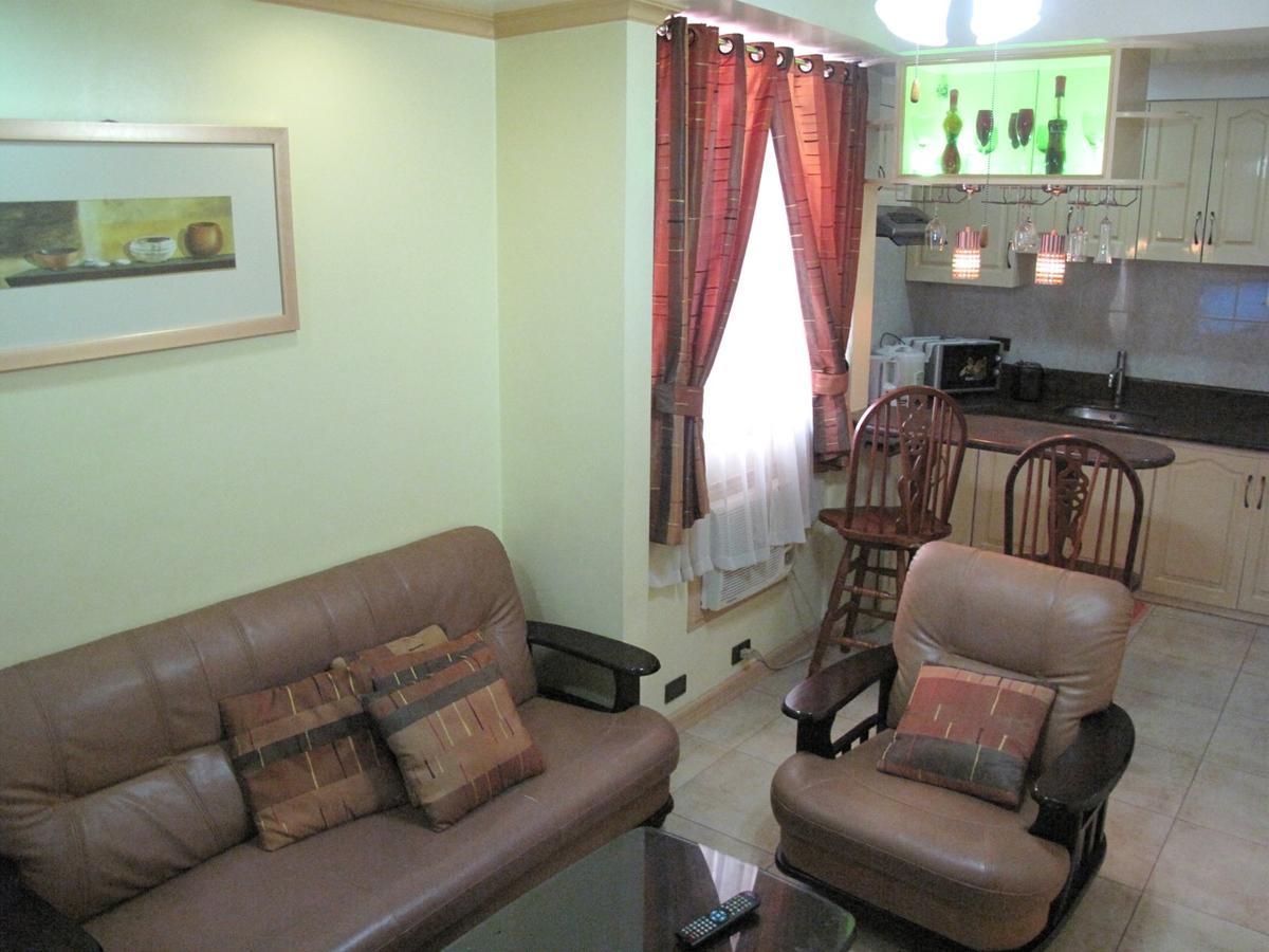 Makati Suites At Travelers Inn 마카티 외부 사진